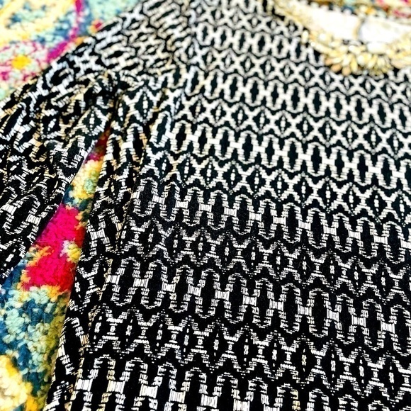 Stretch long sleeve black and white print dress - Picture 5 of 5